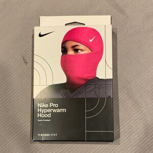 Nike Therma-Fit Pro Hyperwarm Hood in Vibrant Pink